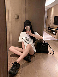 定番人気！ 2026 プラダ 新作 半袖Tシャツ 偽物