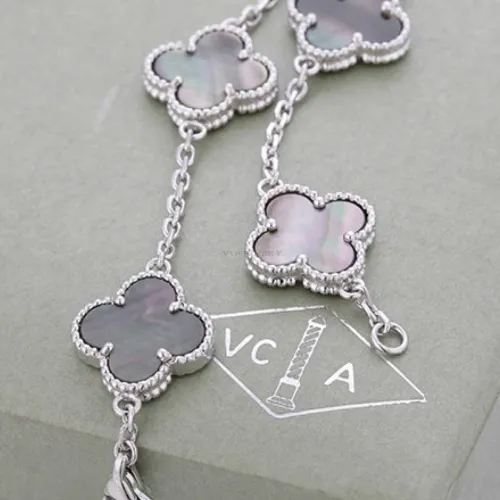 Van Cleef Inspired Vintage Alhambra 15mm Motif Mother of pearl Bracelet