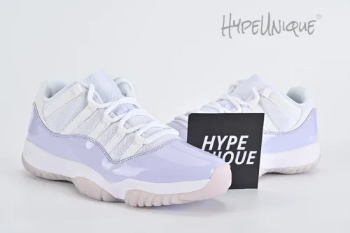Wmns Air Jordan 11 Retro Low ‘Pure Violet’