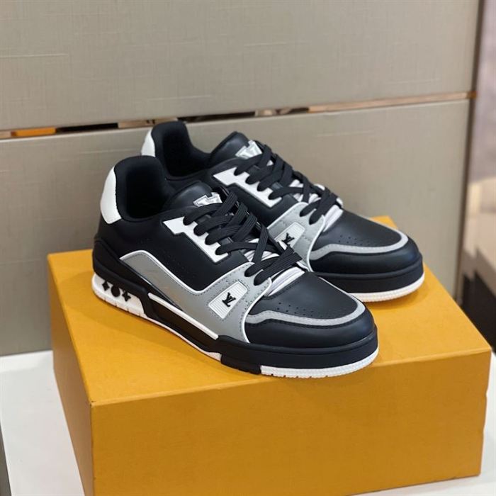 LOUIS VUITTON TRAINER SNEAKER – LVS080