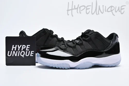 Air Jordan 11 Low “Space Jam” Reps