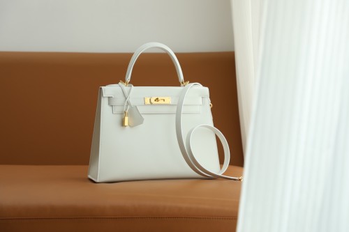 Hermes Kelly Sellier 28 Box Leather Bag in Blanc