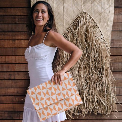 Rise Beyond The Reef Oversized Clutch/Laptop Case - Bebe