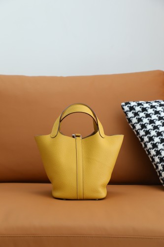 Hermes Picotin 18 togo Leather Handmade Bag In Jaune Ambre
