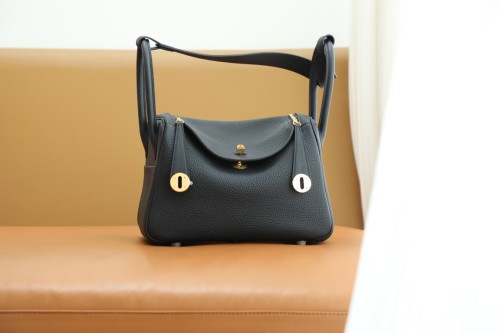 Hermes Lindy 26 Togo Handmade Bag In Black