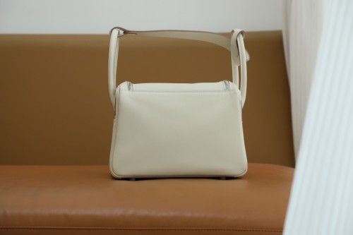 Hermes Lindy 26 Swift Handmade Bag In Craie