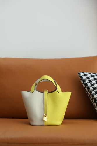 Hermes Picotin 18 togo Leather Handmade Bag In Carie/Lime