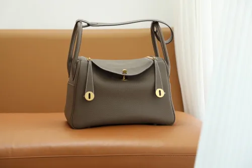Hermes Lindy 30 Togo Handmade Bag In Etoupe