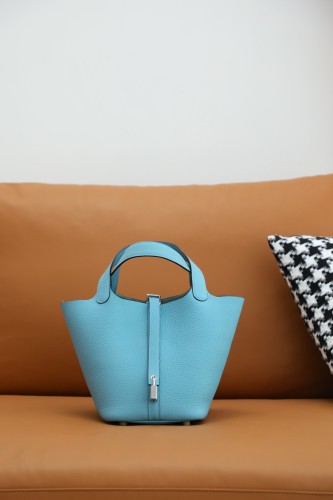 Hermes Picotin 18 togo Leather Handmade Bag In Blue De Nord