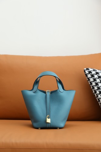 Hermes Picotin 18 togo Leather Handmade Bag In Blue Jean