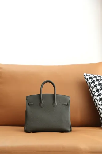 Hermes Birkin 25 Togo Leather Handmade Bag In Vert Maquis