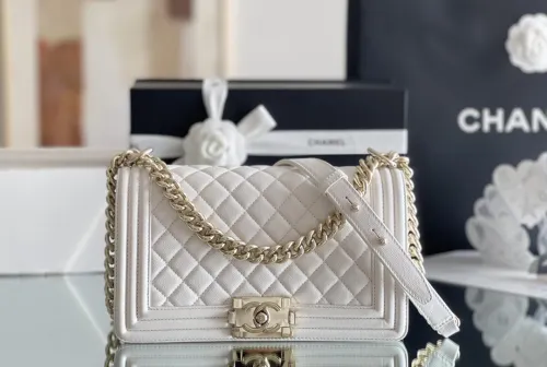 (Authentic Quality)Replica Chanel Leboy Medium Size 25 Caviar Leather In White