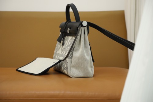 (Authentic Quality)Replica Hermes Herbag 31 Fabric/Swift Inside Stitch Handmade Bag In Noir