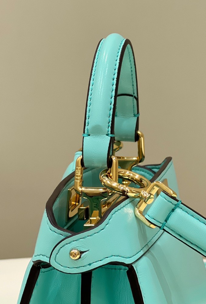(Authentic Quality)Replica Fendi ISeeUPetite Peekaboo 20 Lamb Leather In Lake Green