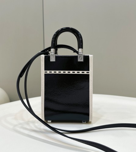 (Authentic Quality)Replica Fendi Tote Bag 13 Fabric In Black/white