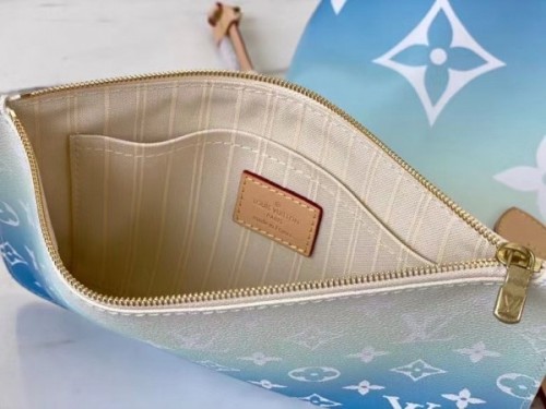 Replica Louis Vuitton Neverfull MM Bag Monogram Giant M45678