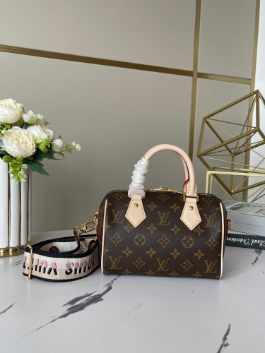Replica Louis Vuitton LV SPEEDY BANDOULIÈRE 20 Bag M46234