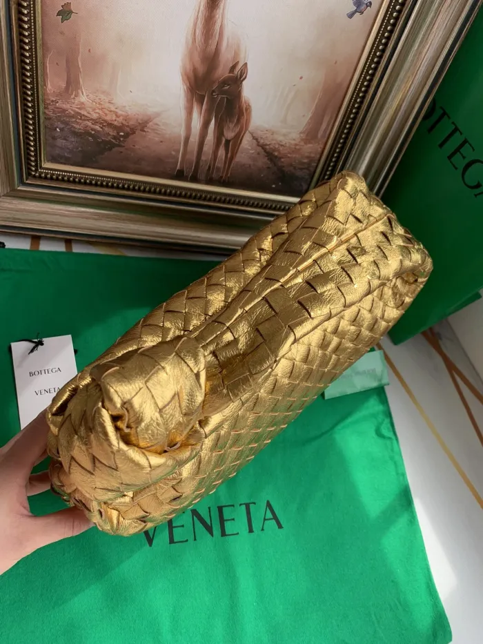 Replica Bottega Veneta BV Jodie Medium Size 36 Gold