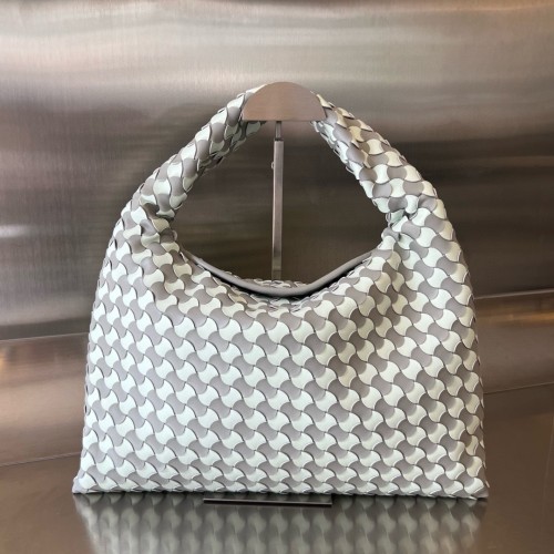 Replica Bottega Veneta BV Hop oyster Bag Small Ice Blue/Grey