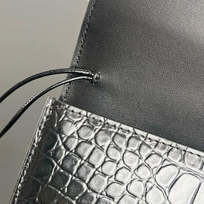 Replica Bottega Veneta BV Long Clutch Andiamo With Handle Intrecciato Black