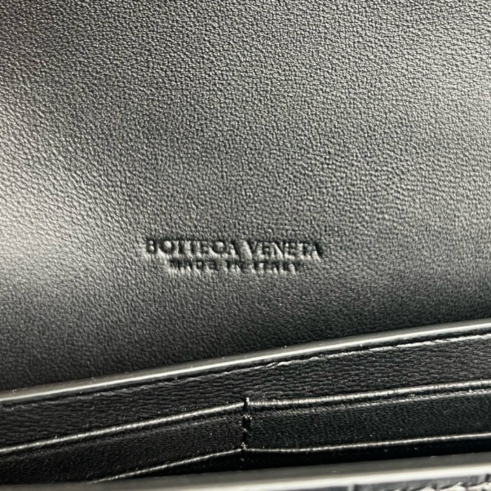 Replica Bottega Veneta BV Long Clutch Andiamo With Handle Intrecciato Black