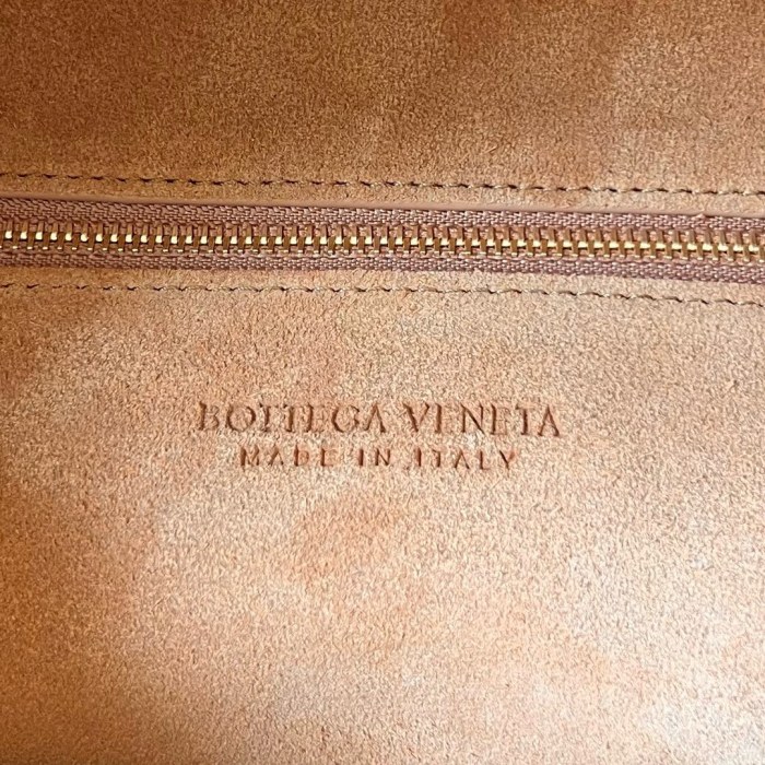Replica Bottega Veneta BV Hop Intrecciato Suede Large Brown
