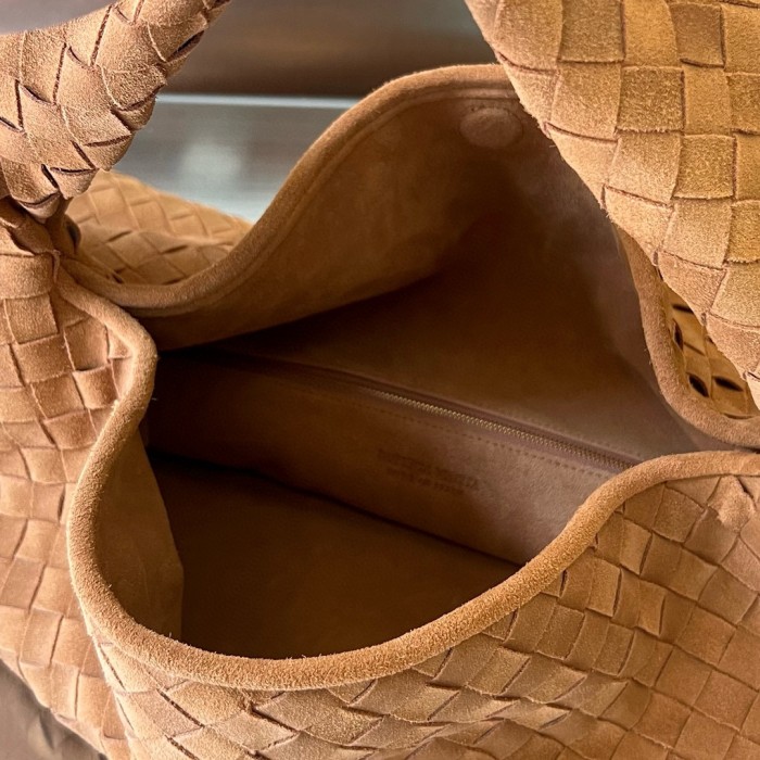 Replica Bottega Veneta BV Hop Intrecciato Suede Large Brown