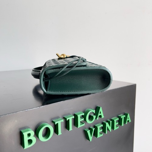 Replica Bottega Veneta BV Long Clutch Andiamo With Handle Intrecciato Blue