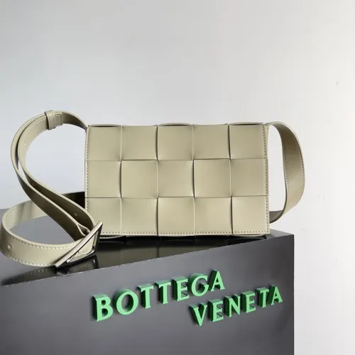 Replica Bottega Veneta BV Cassette Cross-body Bag  Beige White
