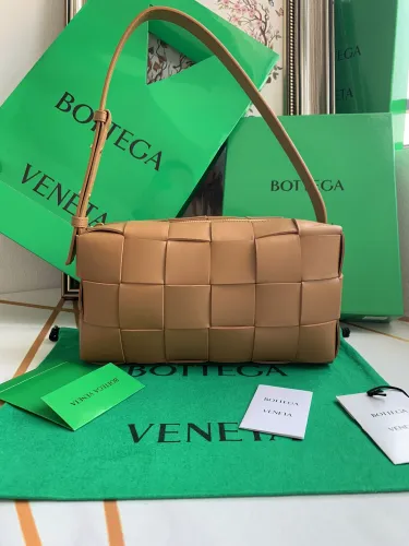 Replica Bottega Veneta BV Brick Cassette Brown