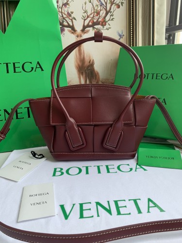 Replica Bottega Veneta BV Arco Mini Bag In French Calf Win Red