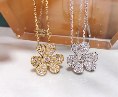 Van Cleef & Arpels Triple Flower Gold Necklace Full of Diamonds, Frivole pendant, small model