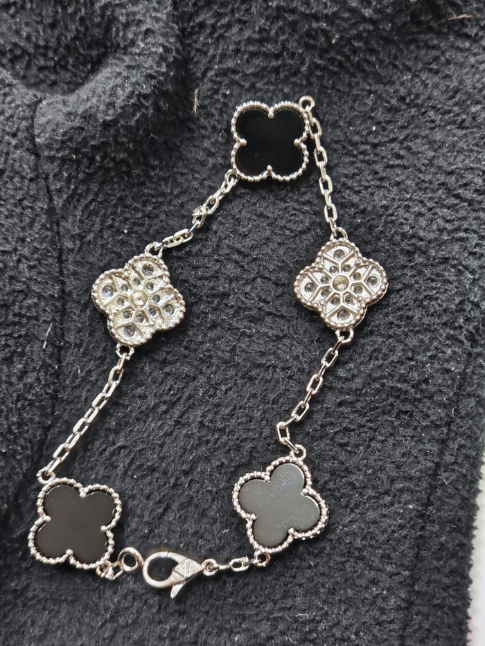 Van Cleef & Arpels Clover Bracelet, Vintage Alhambra bracelet, 5 motifs