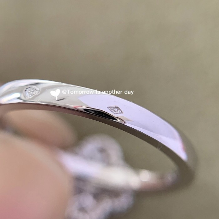 Diamond Motif Ring 15mm