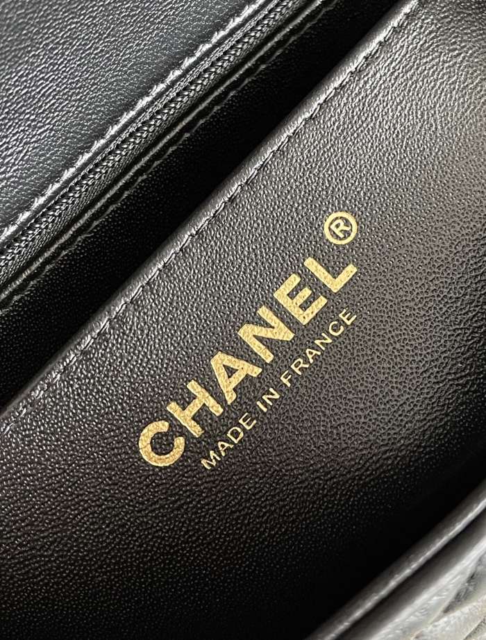 Chanel Classic Flap Mini Size 17cm Lamb Leather In Black