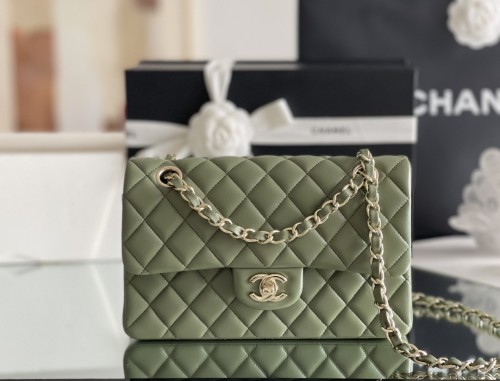 (Authentic Quality)Chanel Classic Flap Small Size 23cm Lamb Leather In Cuban Green