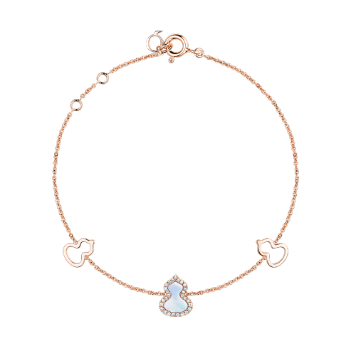 Qeelin Petite Wulu bracelet in 18K rose gold with diamonds and mother of pearl