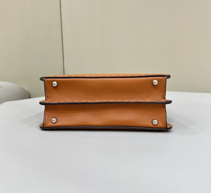 Fendi Peekaboo 27 Caviar Leather In Orange