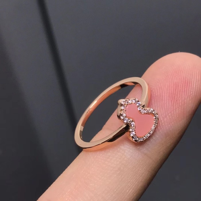 Qeelin Pink Gourd Diamond Ring