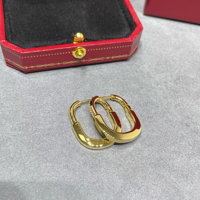 Tiffany Lock in Yellow Gold with Diamonds, Medium