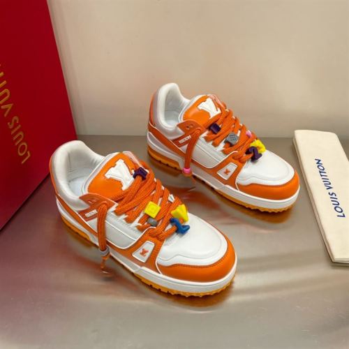 LOUIS VUITTON TRAINER MAXI LOW-TOP SNEAKERS IN WHITE AND ORANGE – LVS115