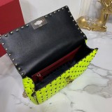 大人気!!新色ヴァレンティノ ショルダーバッグ コピー★ロックスタッズ スパイク スモール バッグ Vug78920