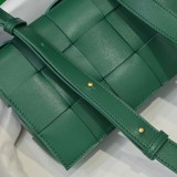 希少色ボッテガヴェネタ コピー カセット クロスボディバッグ bob78457