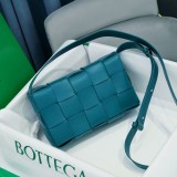 累積売上総額第１位！ボッテガヴェネタ 偽物 カセット クロスボディバッグ bov19914