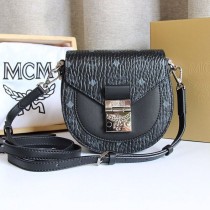 ★MCM 偽物★エムシーエム バッグ パトリシア ヴィゼトス レザーショルダーバッグ mcj79665