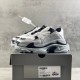 希少色 バレンシアガ Triple S スニーカー 偽物 トリプルソール baw62267