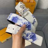 NIGO x ルイヴィトン「LV2」限定コラボ♪サンチュール・LVシェイプ 偽物 40MM リバーシブルベルト vuw04357