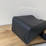 セリーヌ サングル バケット 偽物 ブラック 189593AH438NO
