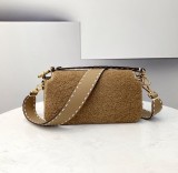 大人気！フェンディ バゲット 偽物 シープスキンバッグ fee80232