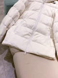 目を惹くカラー モンクレール コピー ユニセックス フード付 ダウン mop86541